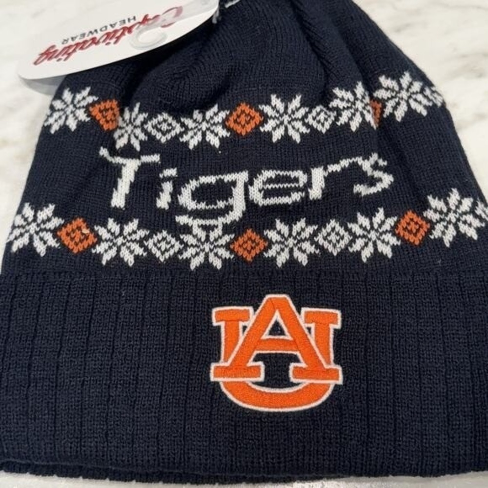 Auburn Tigers Beanie Hat Navy Blue Fair Isle Pom Knit Cap Football NEW - Picture 2 of 8